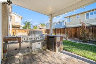 Single Family Residence, 1008 Finn way, Brentwood, CA 94513 - 32