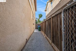 Single Family Residence, 1008 Finn way, Brentwood, CA 94513 - 33