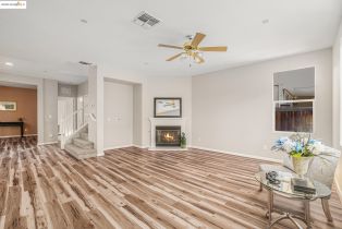 Single Family Residence, 1008 Finn way, Brentwood, CA 94513 - 9