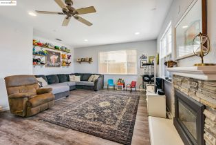 Single Family Residence, 555 Birchwood Rd rd, Brentwood, CA 94513 - 12