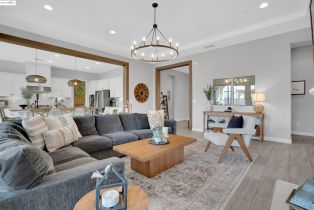 Single Family Residence, 400 Springfield Ct ct, Brentwood, CA 94513 - 12