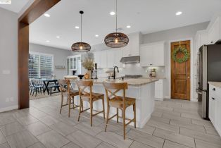 Single Family Residence, 400 Springfield Ct ct, Brentwood, CA 94513 - 13