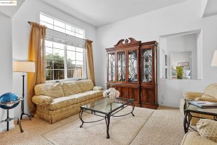 Single Family Residence, 907 Snapdragon way, Brentwood, CA 94513 - 14