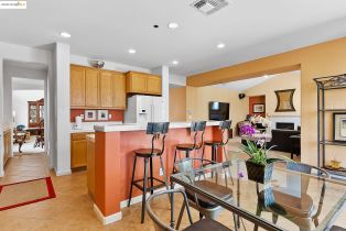 Single Family Residence, 907 Snapdragon way, Brentwood, CA 94513 - 26