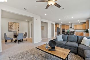 Single Family Residence, 831 Bamboo Dr dr, Brentwood, CA 94513 - 12