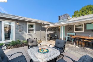 Single Family Residence, 210 Delta ave, Brentwood, CA 94513 - 16