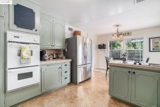 Single Family Residence, 210 Delta ave, Brentwood, CA 94513 - 4