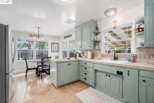 Single Family Residence, 210 Delta ave, Brentwood, CA 94513 - 5