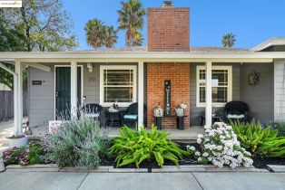 Single Family Residence, 210 Delta Ave, Brentwood, CA  Brentwood, CA 94513