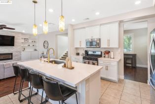 Single Family Residence, 2067 Salice way, Brentwood, CA 94513 - 12