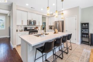 Single Family Residence, 2067 Salice way, Brentwood, CA 94513 - 13