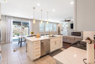 Single Family Residence, 2067 Salice way, Brentwood, CA 94513 - 16