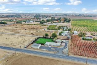 Single Family Residence, 4828 Sellers ave, Brentwood, CA 94513 - 2