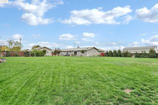 Single Family Residence, 4828 Sellers ave, Brentwood, CA 94513 - 35