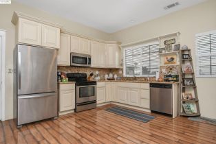 Single Family Residence, 4828 Sellers ave, Brentwood, CA 94513 - 39