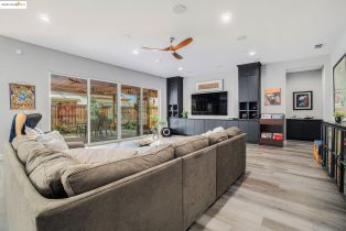 Single Family Residence, 159 Cider Cir cir, Brentwood, CA 94513 - 5