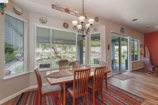 Single Family Residence, 699 Stewart way, Brentwood, CA 94513 - 13