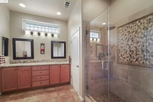 Single Family Residence, 699 Stewart way, Brentwood, CA 94513 - 19