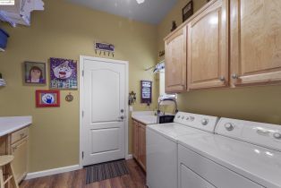 Single Family Residence, 699 Stewart way, Brentwood, CA 94513 - 30