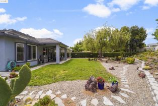 Single Family Residence, 699 Stewart way, Brentwood, CA 94513 - 37