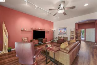 Single Family Residence, 699 Stewart way, Brentwood, CA 94513 - 8