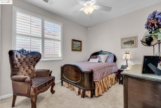 Single Family Residence, 1185 BACCHINI LANE ln, Brentwood, CA 94513 - 32