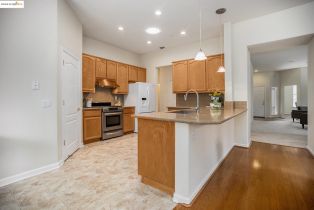 Single Family Residence, 1012 Centennial dr, Brentwood, CA 94513 - 17