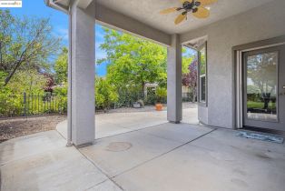 Single Family Residence, 1012 Centennial dr, Brentwood, CA 94513 - 28