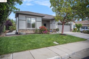 Single Family Residence, 1012 Centennial dr, Brentwood, CA 94513 - 3