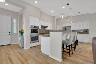 Single Family Residence, 817 Riviera Ct ct, Brentwood, CA 94513 - 12