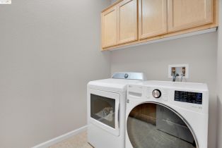 Single Family Residence, 817 Riviera Ct ct, Brentwood, CA 94513 - 28