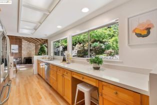 Single Family Residence, 1019 Los Trancos Rd rd, Portola Valley, CA 94028 - 13