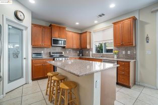 Single Family Residence, 1174 Tropicana Ln ln, Brentwood, CA 94513 - 11