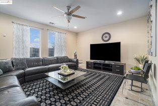 Single Family Residence, 1174 Tropicana Ln ln, Brentwood, CA 94513 - 15