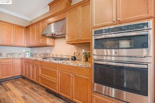 Single Family Residence, 1741 Veneto Ln ln, Brentwood, CA 94513 - 12