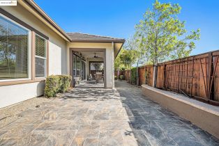 Single Family Residence, 1741 Veneto Ln ln, Brentwood, CA 94513 - 28
