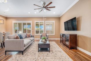 Single Family Residence, 1741 Veneto Ln ln, Brentwood, CA 94513 - 5