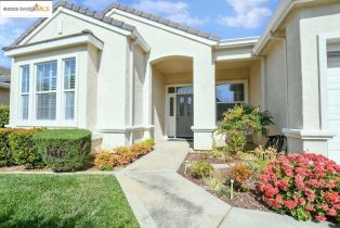 Single Family Residence, 317 Burr Knot way, Brentwood, CA 94513 - 3