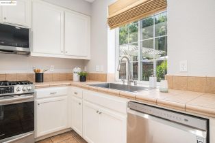 Single Family Residence, 1139 Jordan Ct ct, Brentwood, CA 94513 - 16