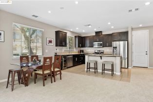 Single Family Residence, 248 Alta St st, Brentwood, CA 94513 - 12