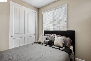 Single Family Residence, 248 Alta St st, Brentwood, CA 94513 - 32