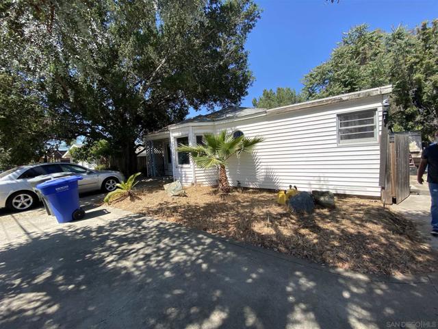 Single Family Residence, 14038 Sycamore ave, Poway, CA 92064 - 1