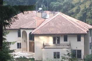 Single Family Residence, 1 Reids Roost Road, Woodside, CA  Woodside, CA 94062