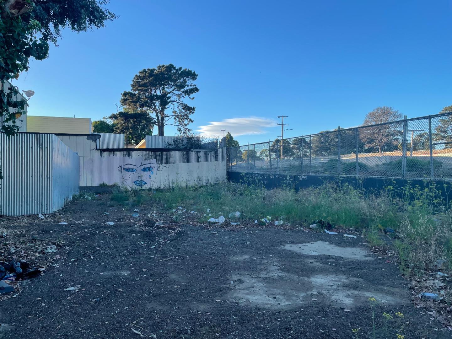 , 2626 Griffith st, District 10 - Southeast, CA 94124 - 1