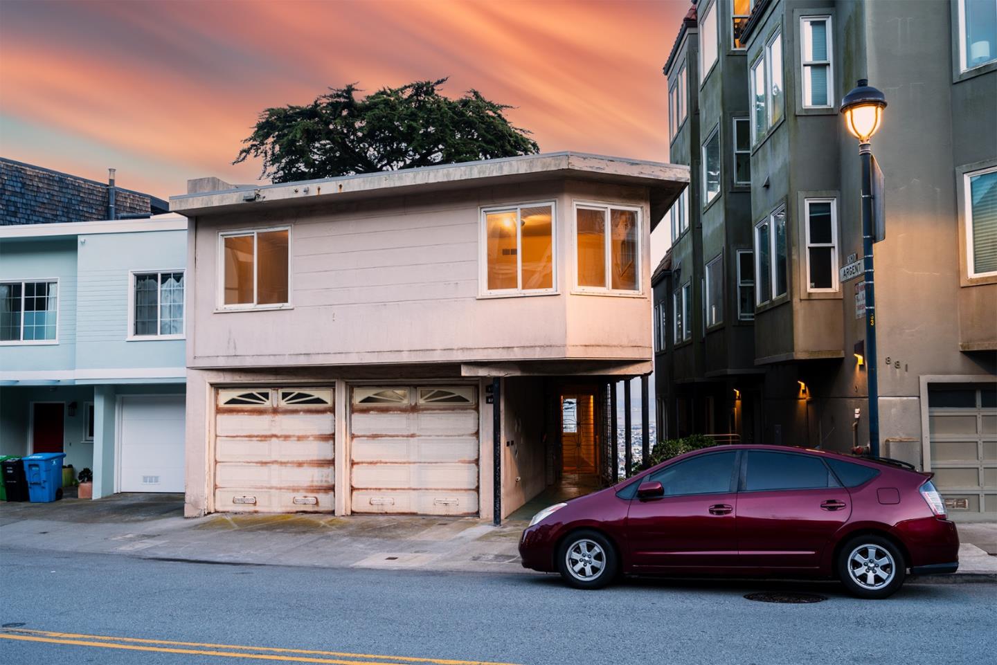 Single Family Residence, 875 Corbett ave, District 10 - Southeast, CA 94131 - 1