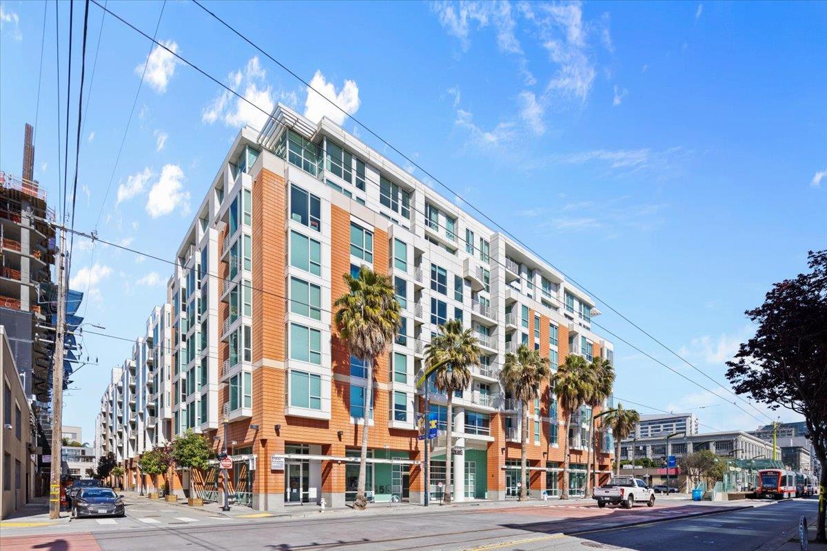 Condominium, 555 4th st, District 10 - Southeast, CA 94107 - 1