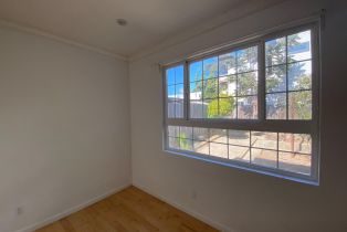 Single Family Residence, 25 Appleton ave, District 10 - Southeast, CA 94110 - 4