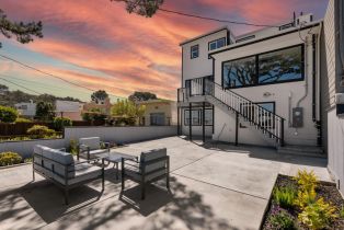 Single Family Residence, 1926 Funston ave, District 6 - Central North, CA 94116 - 4