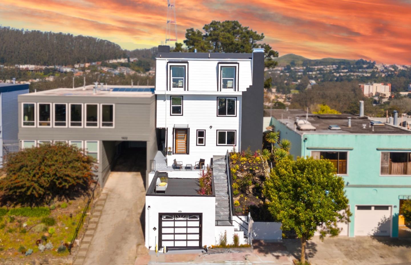 Single Family Residence, 1926 Funston ave, District 6 - Central North, CA 94116 - 1