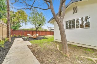 Single Family Residence, 21908 Providencia st, Woodland Hills, CA 91364 - 38